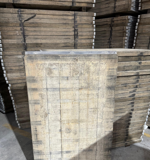 placa de madera usado 120 x 74 x 4,5cm